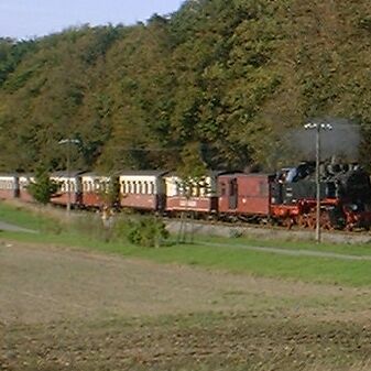 B&auml;derbahn Molli mit Haltstelle Rennbahn