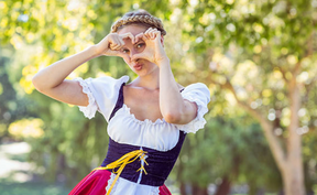 Oktoberfest_Blondine.png